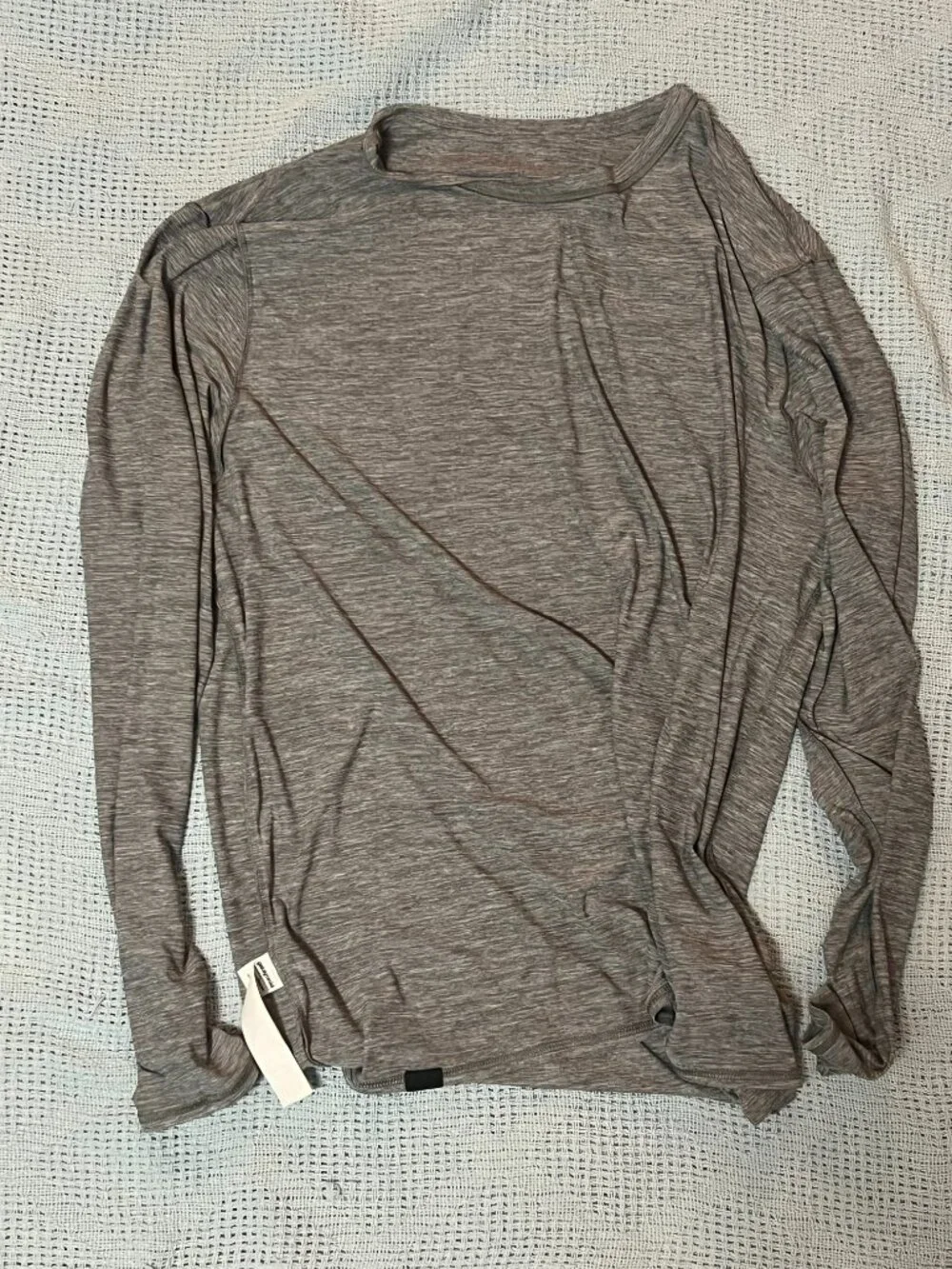 Patagonia Mens Long Sleeve XL Gray Capilene Cool Daily